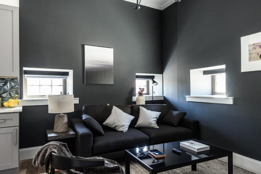 Near Southside Apartment | FRONTDESK Modern 1 BR Apt near Tower Grove Park