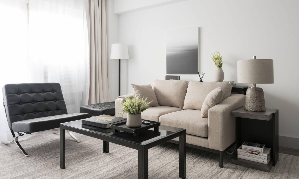 Central West End Apartment | Fully Equipped 1BR steps to BJC and Park