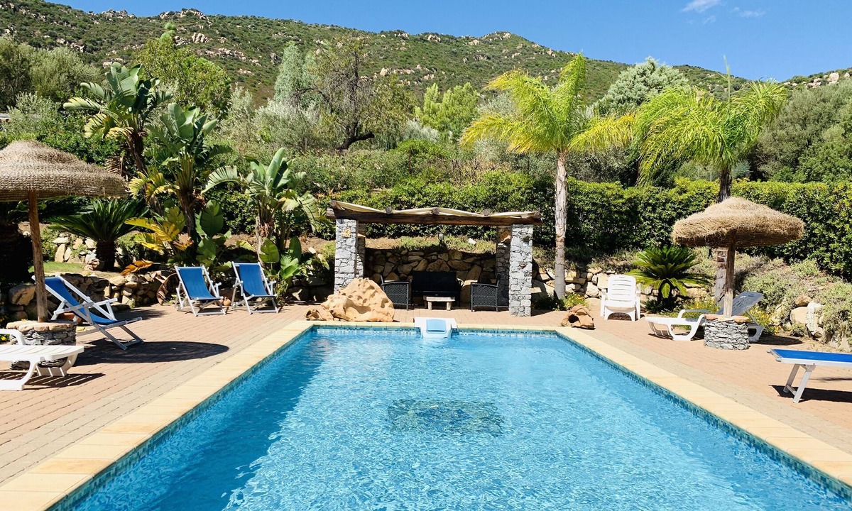 Villaggio delle Mimose Villa | Gorgeous Villa with swimming pool and a beautiful garden!
