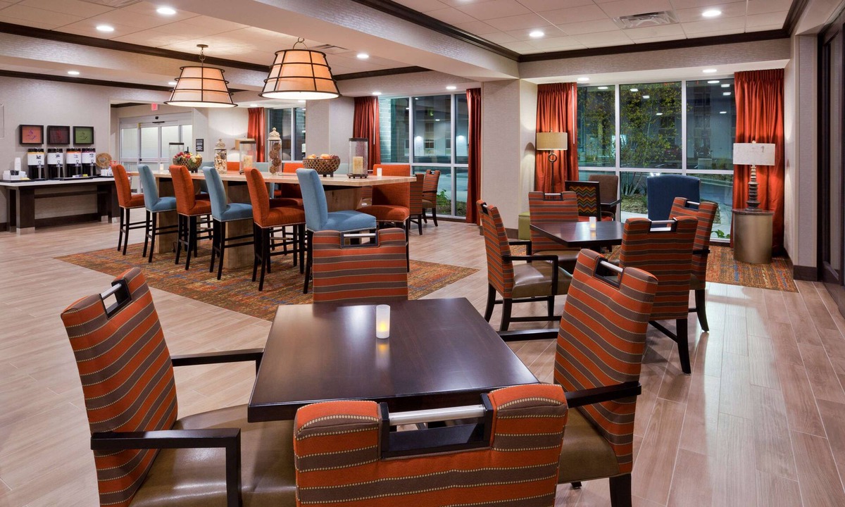 West Bloomington Hotel | Hampton Inn Minneapolis Bloomington West
