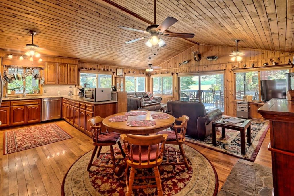 Clayton House | Hannahs Perch on Lake Burton with Private Top Patio and Bottom Dock