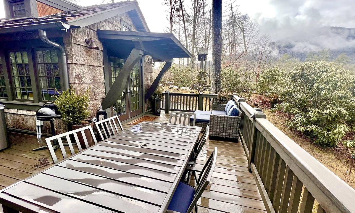 Cashiers Cottage | Highlands Panoramic Mountain Views Designer Cottage