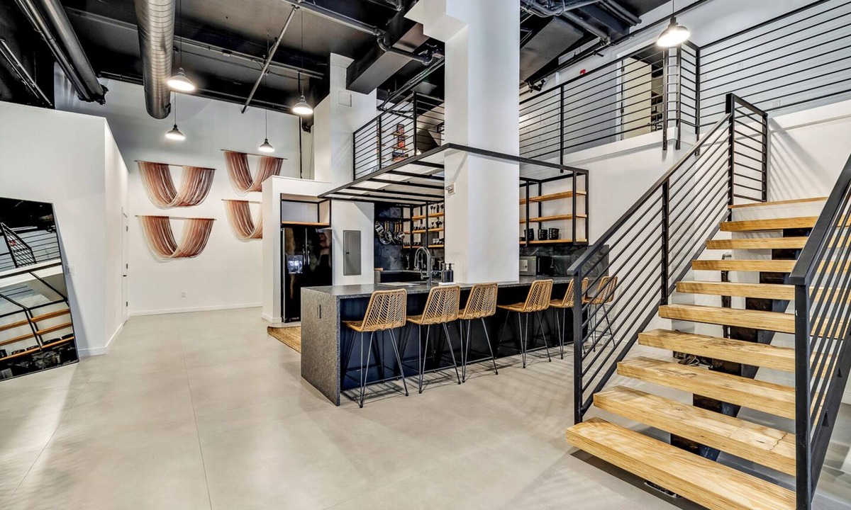 Center City East Apartment | Historic District Loft! Garage Parking! Sleeps 13