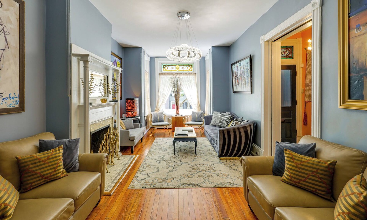 Georgetown House | Historic Georgetown Townhome: Walkable Location!