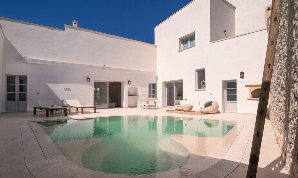 Ortelle House | Historic Luxury Residence with Private Pool