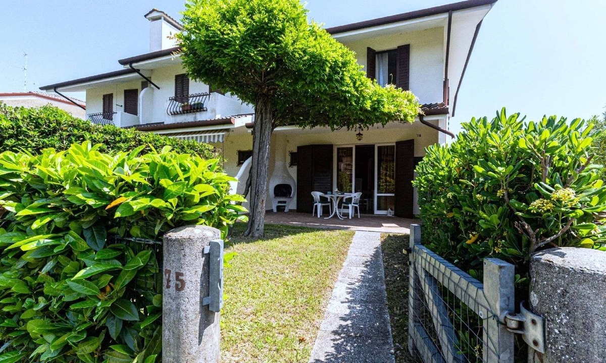 Porto Santa Margherita Villa | Holiday Home in Porto Santa Margherita Beach