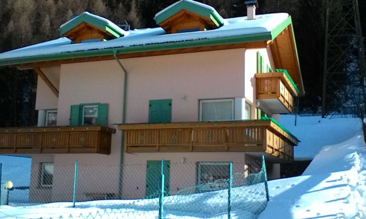 Holiday Pellizzano Persons Bedrooms | Pellizzano