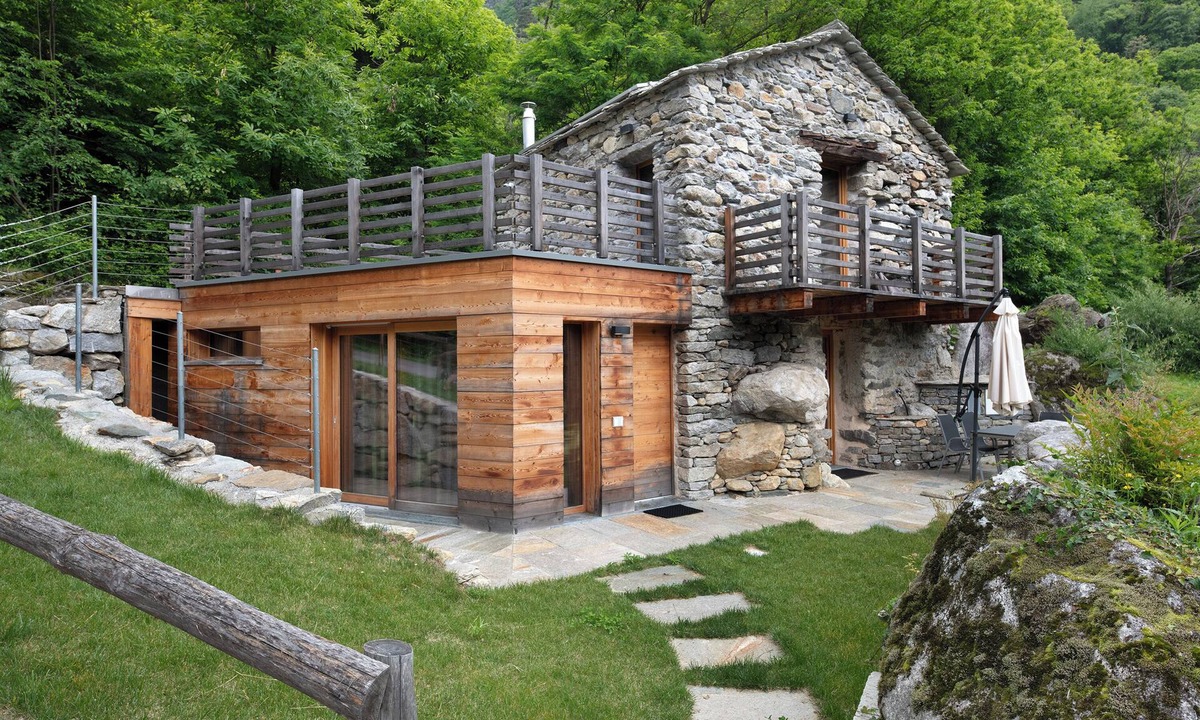Cortinaccia House | Holiday Home 'Bel Sass' with Mountain View, Private Terrace and Wi-Fi