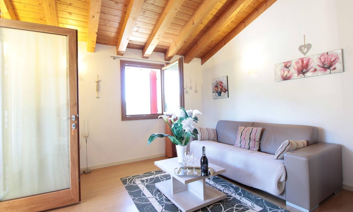Miane House | Holiday Home in Veneto with Prosecco Vineyards