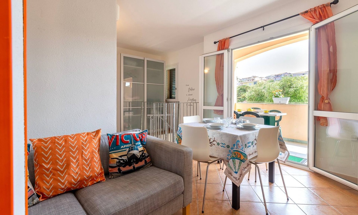 Castelsardo Historic Centre House | Holiday Home 'Mare Nostrum' with Mountain View, Private Terrace and Air Conditioning