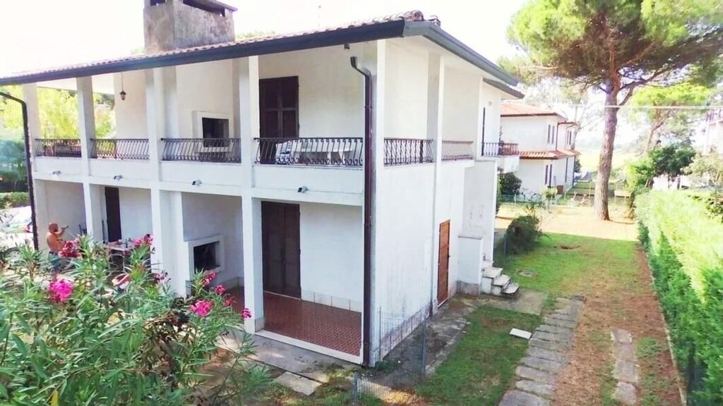 Lido di Spina House | Holiday house Lido di Spina for 5 - 6 persons with 2 bedrooms - Holiday house