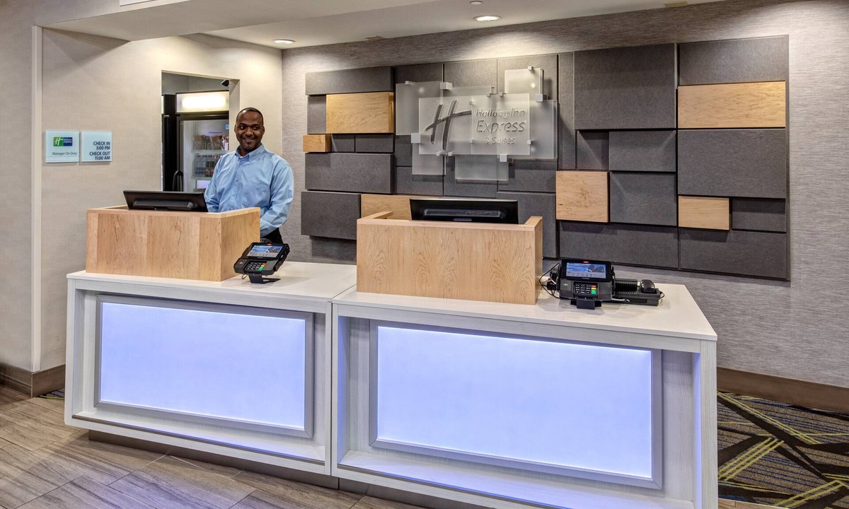 Southwind Hotel | Holiday Inn Express Hotel & Suites Memphis Southwind by IHG