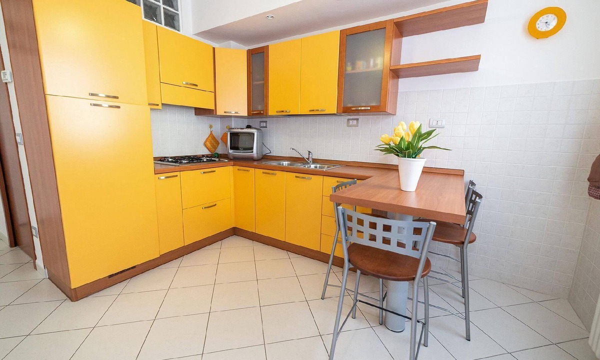 Holiday Borghetto Spirito Persons | Borghetto Santo Spirito