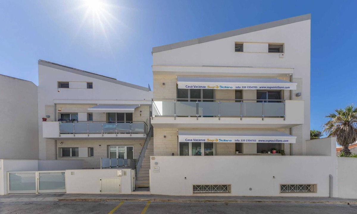 Punta Secca Apartment | Homerez - Sea view apt Punta Secca