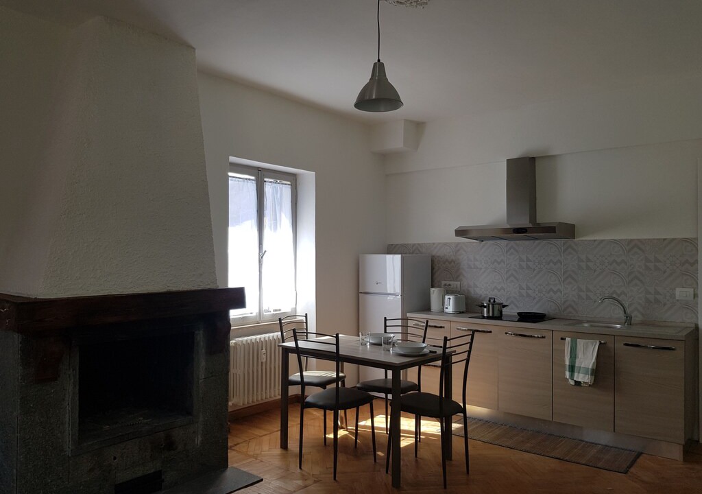 Pragelato Apartment | Hostsrevolution Pragelato camino
