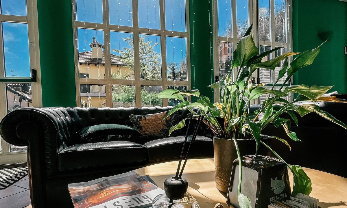 Brusimpiano Hotel | Hotel Caroline