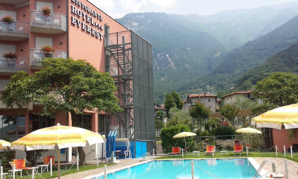 Bolognano-Vignole Hotel | Hotel Everest Arco