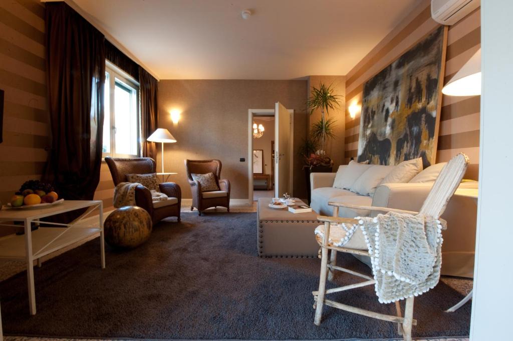 Colorno Hotel | Hotel Locanda Stendhal