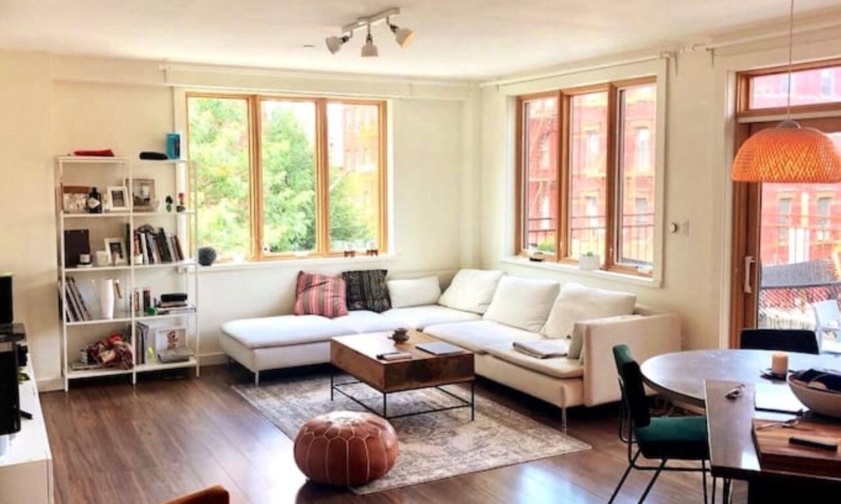 Williamsburg Apartment | Huge Private Balcony 1-Bedroom Apartment in Williamsburg
