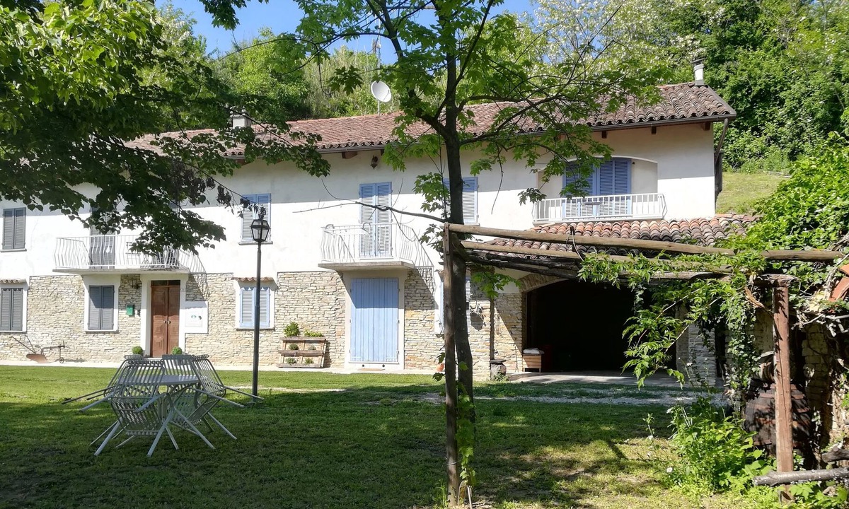 Santo Stefano Belbo House | IL Mestiere DI Vivere - Cascina Immersa nel Verde