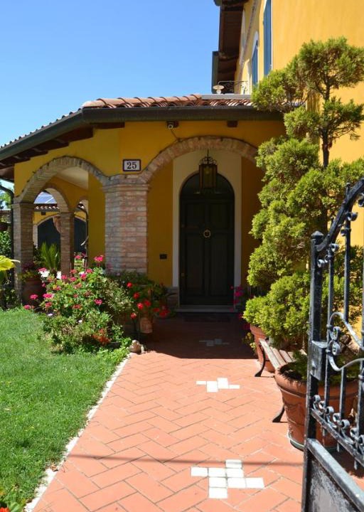 Porto Fuori Bed & Breakfast | Il Sentiero Del Cuore B&B