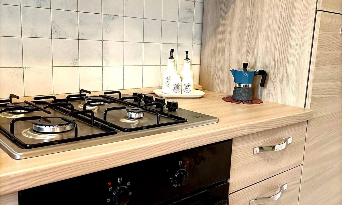 Terni Apartment | Interamna House, entire 97sqm apartment in the center of Terni, free parking