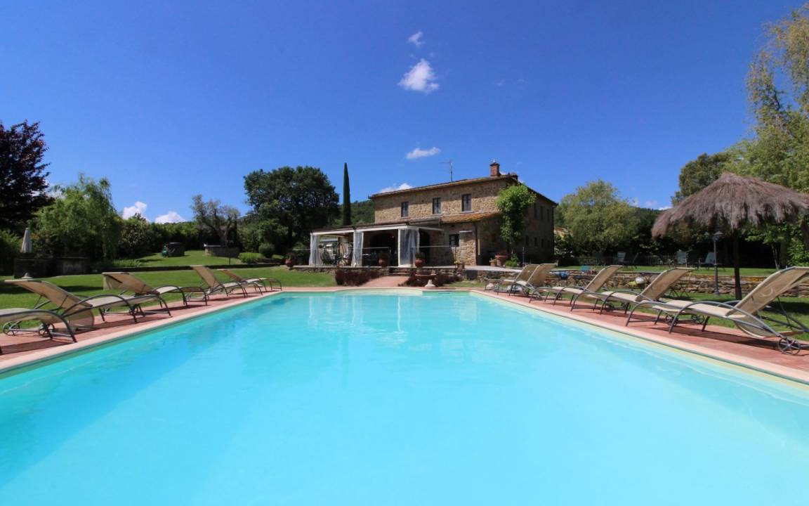 Civitella in Val di Chiana Villa | 400 m² Villa ∙ 8 bedrooms ∙ 16 guests