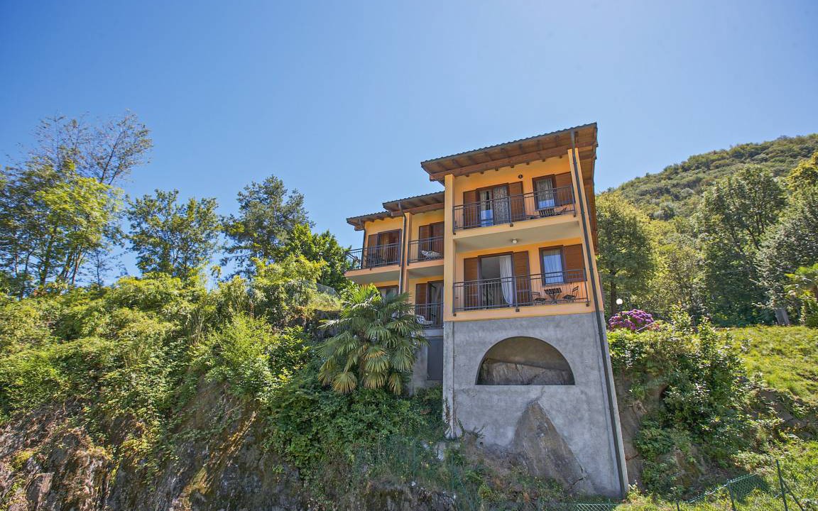 Maccagno con Pino e Veddasca House | 160 m² House ∙ 12 guests