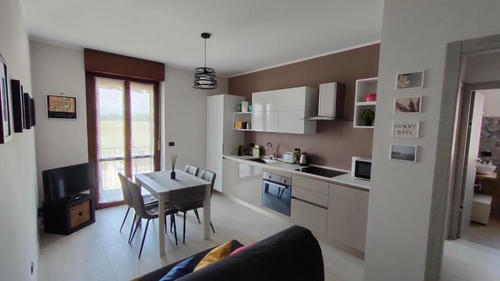 Caselle Torinese Apartment | Jacaranda apartment, Caselle TO