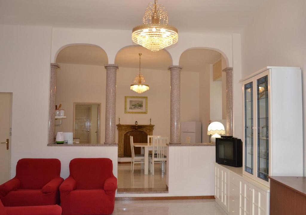 Lesa Apartment | L'Antico Borgo