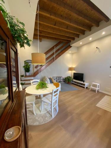 Lomagna Bed & Breakfast | La Casa di Paola
