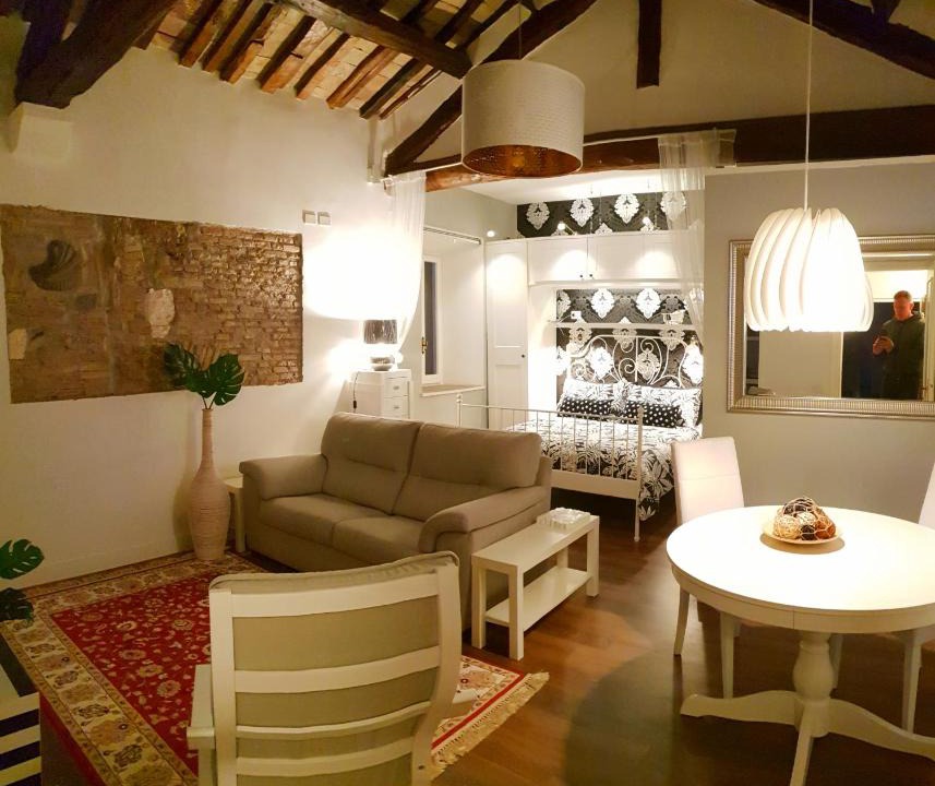 Ostia Antica House | La Casa nel Castello