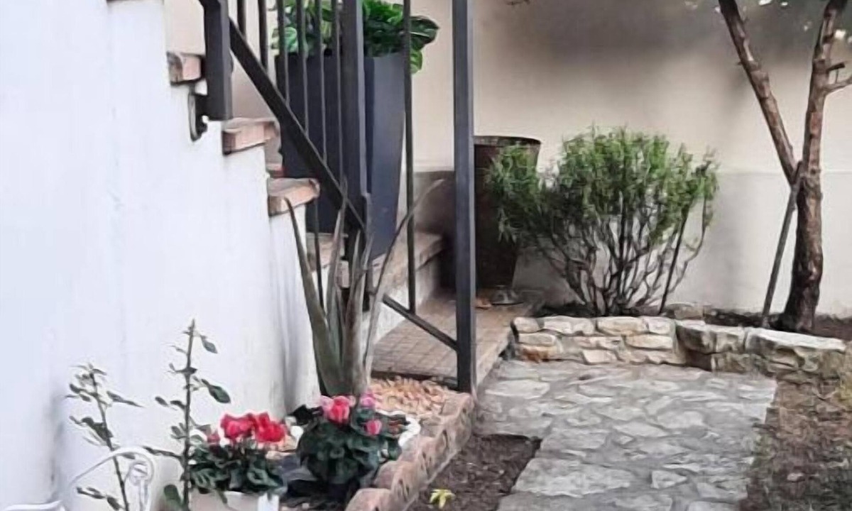 Nave Apartment | La Civetta apartment surrounded by greenery with garden and private parking space