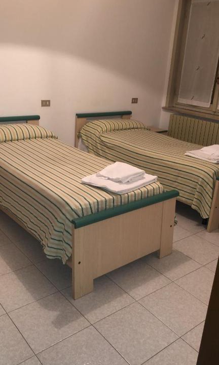 Villanova sullʼArda Hotel | La Voglia Riserva Ostello Via REPUBBLICA 52 VILLANOVA SULL ARDA PIACENZA