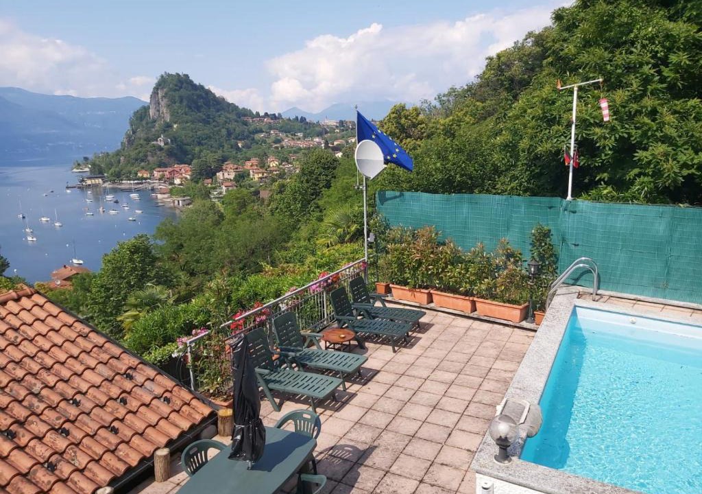 Castelveccana House | Lake Maggiore - Elegant House with Lake View and Private Pool