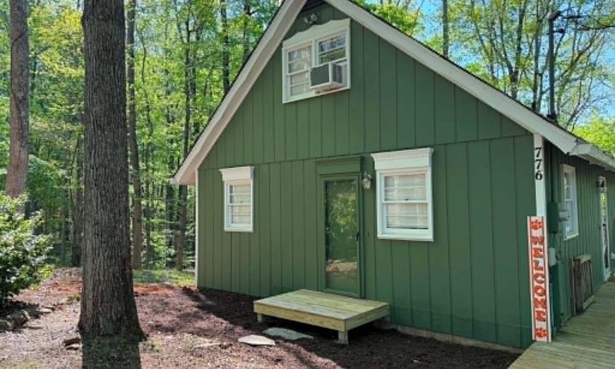 Seneca Cabin | Lakefront Escape close to Clemson and Seneca
