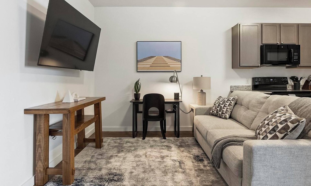 Church Hill Apartment | Landing | Stunning 2BD, Clubhouse, Pool