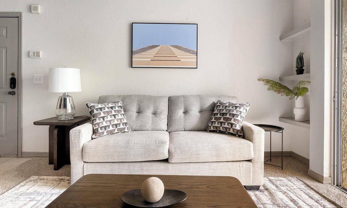 Gainesville Apartment | Landing | Stylish 1BD, Gym, Clubhouse