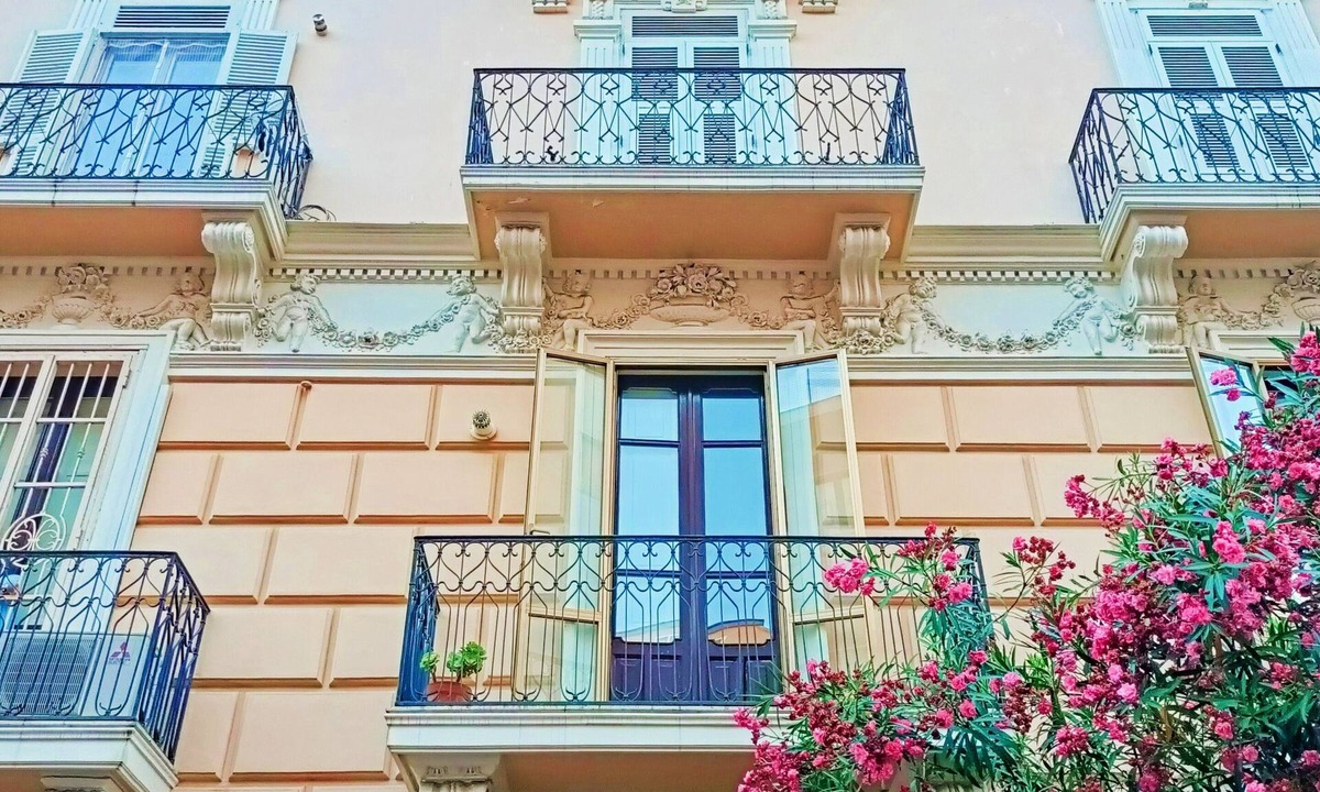 Historical Downtown Salerno Apartment | Le Bijou Luxury Apartment in Salerno historic center