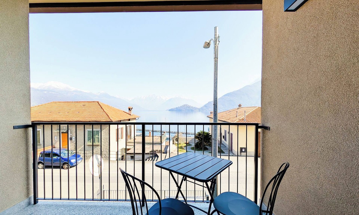 Naggio Apartment | Le Rondini C Apartment: lake-view balcony, Wi-Fi, AC and garage!