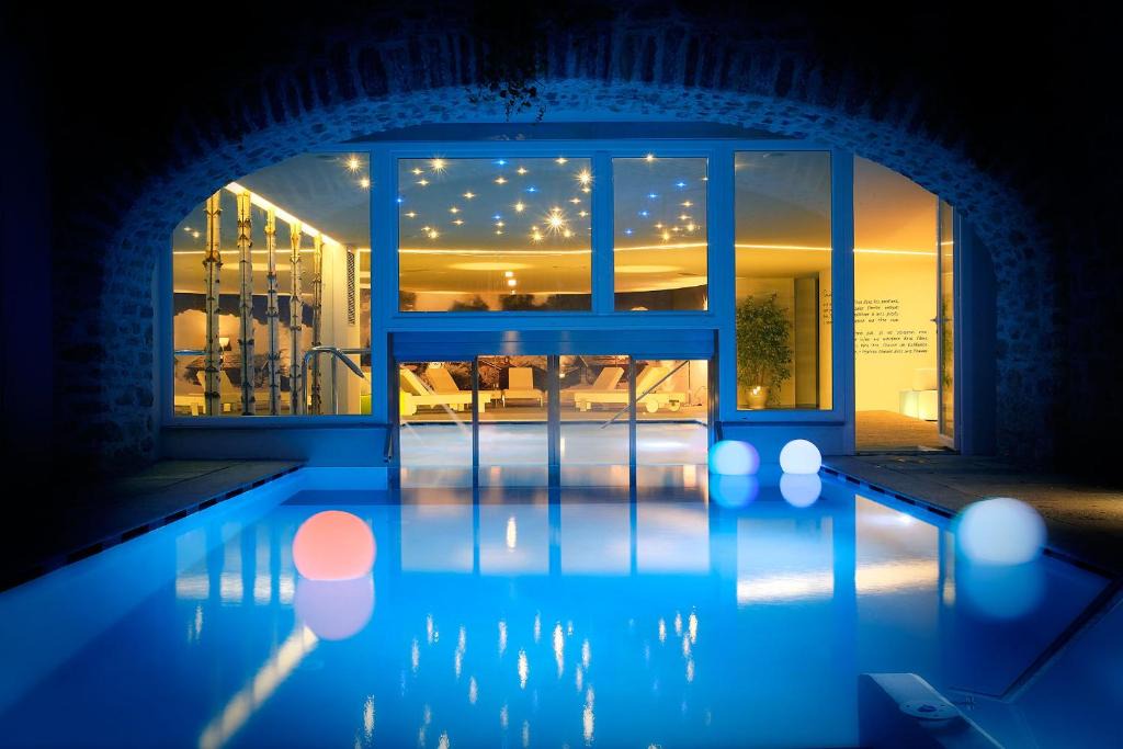 Jovencan House | Les Plaisirs d'Antan