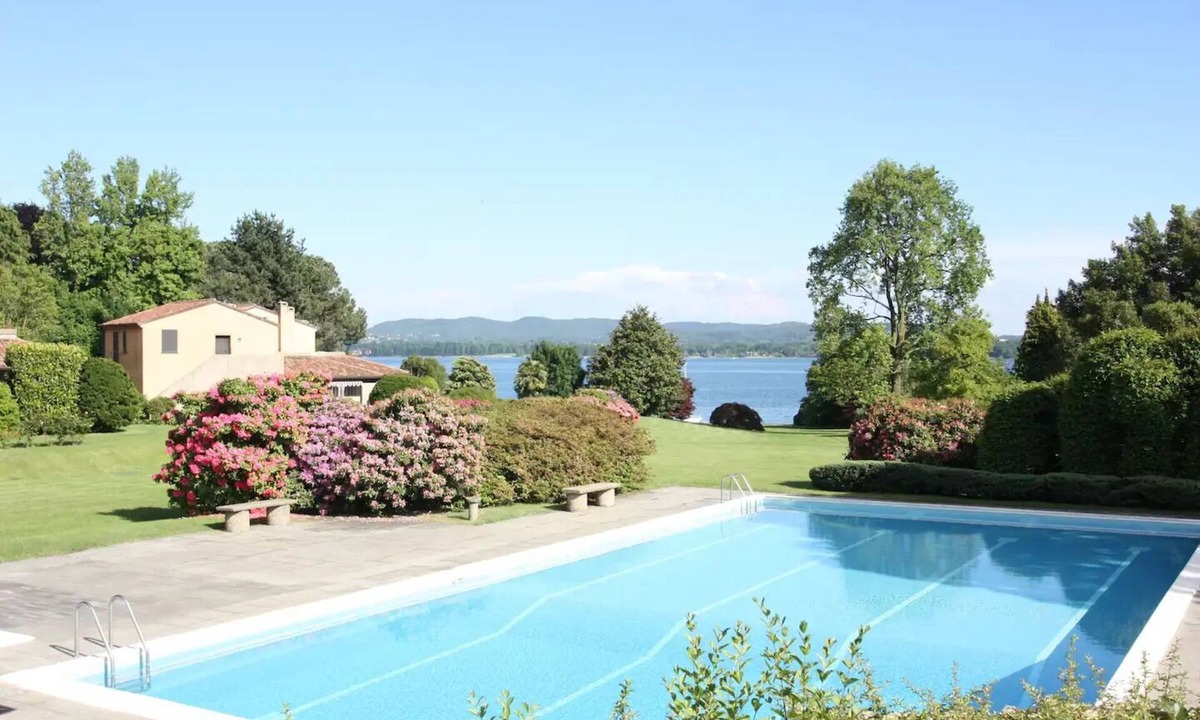 Lesa Apartment | Lèsia Oasis - The House on the Lake - beach and pool