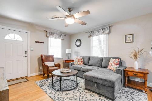Richmond House | LG Central location FREE parking fenced yard FIRE-PIT