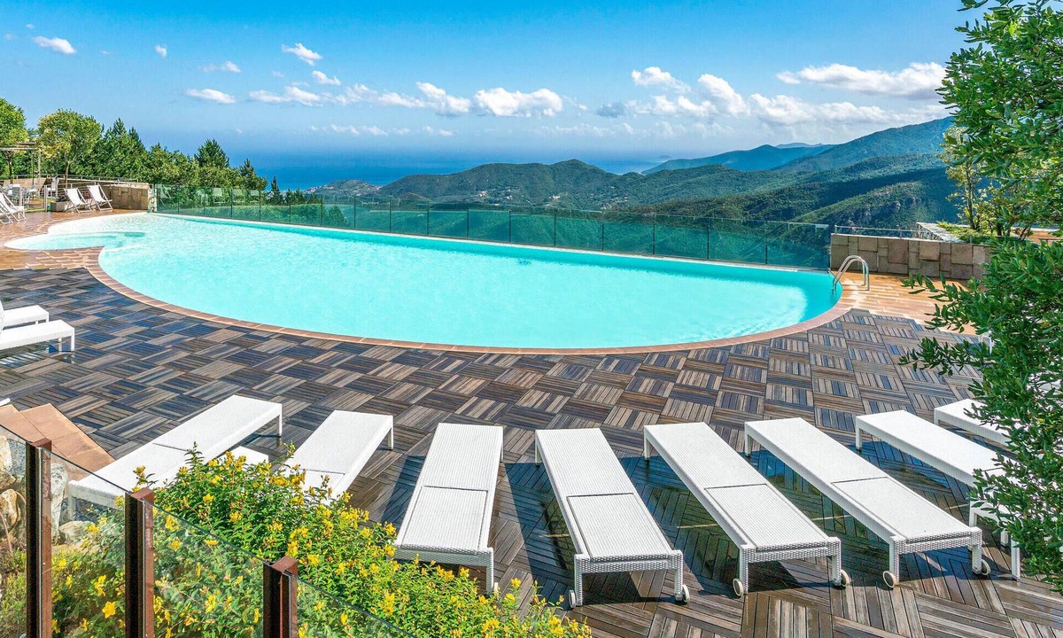 Magliolo House | Lovely home in Magliolo-Finale Ligure