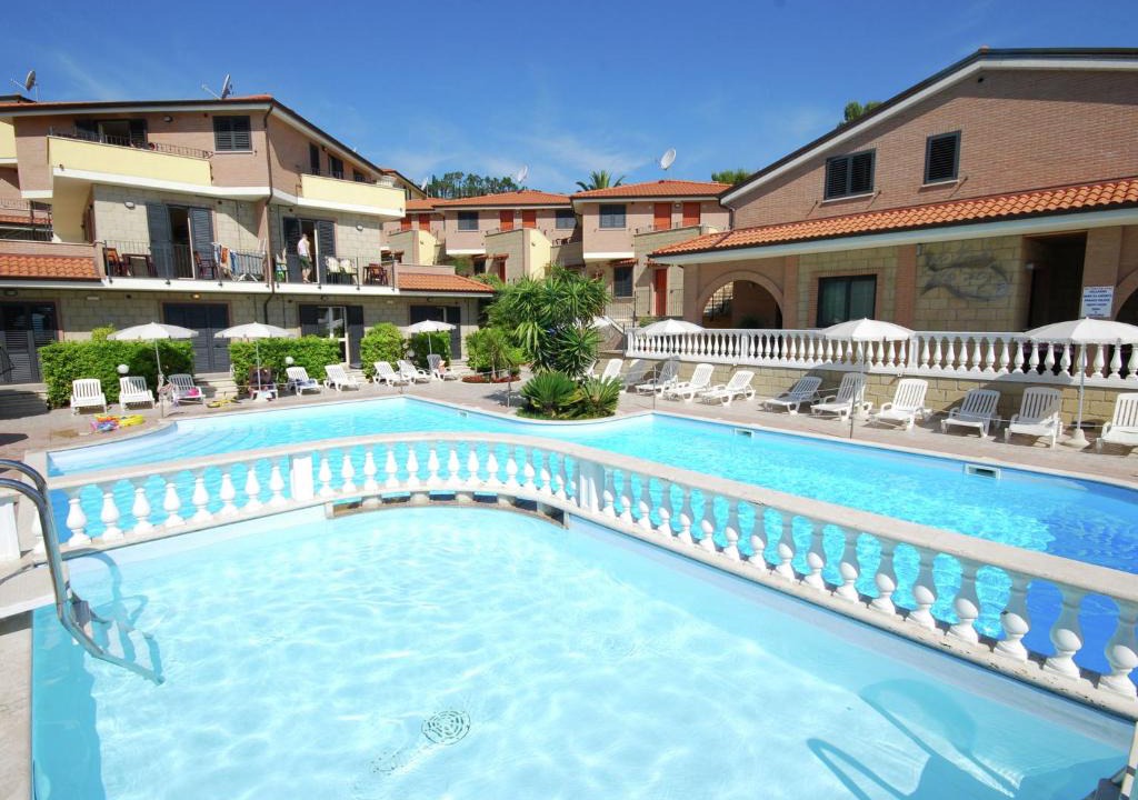 Tortoreto House | Luxurious Holiday Home in Tortoreto with Pool