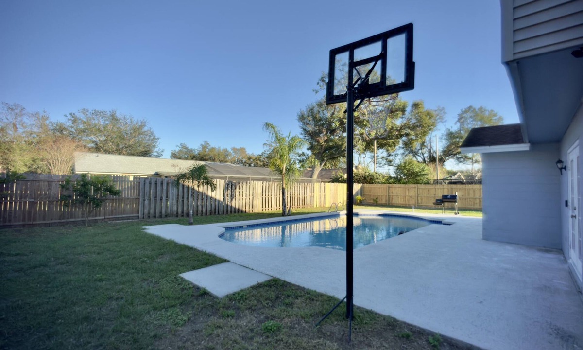 East County Civic Group House | Luxury 4BR Getaway with Heated Pool & Cozy Vibes!