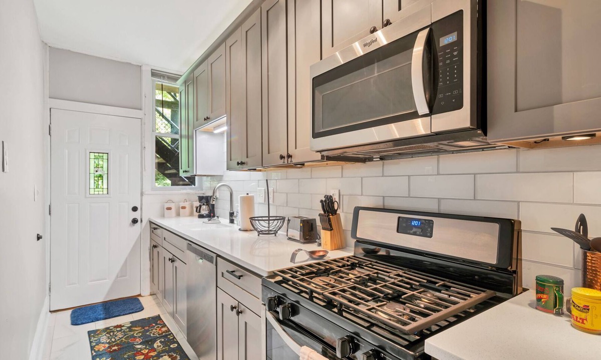 Southwest Garden Condo | Luxury Condo down the street from Tower Grove Park