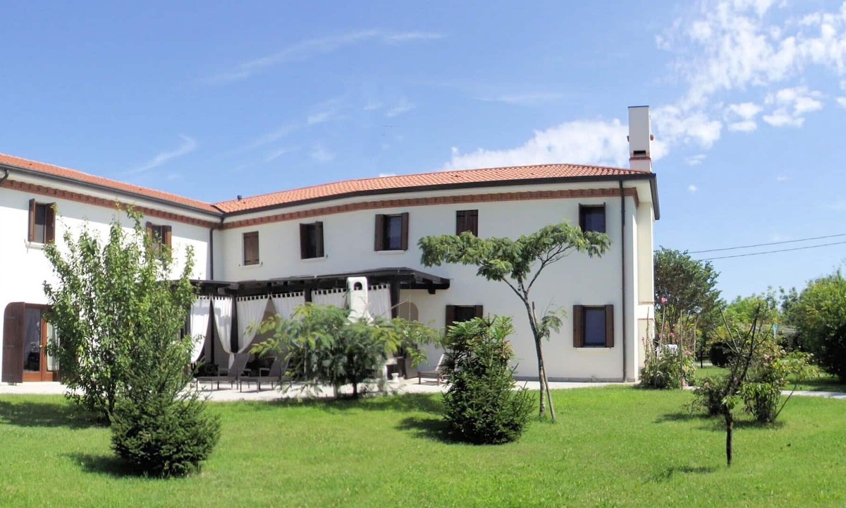 San Dona di Piave Villa | Luxury Villa Near Venice in the Prosecco Region