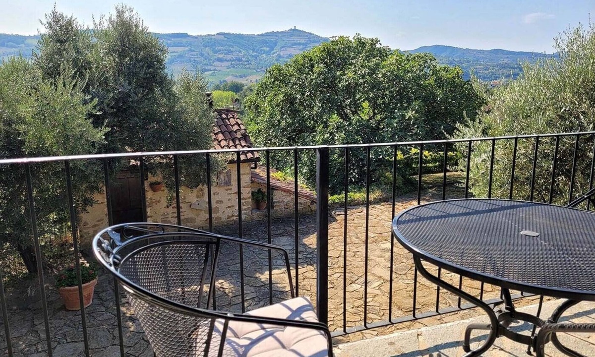 Cessole House | MARENCO LANGHE COUNTRY HOUSE Barbera | with pool, garden, view, wi-fi