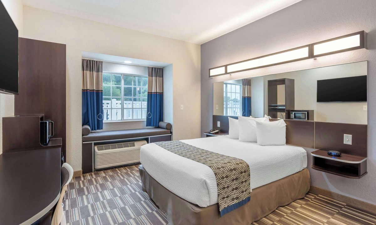 Brooksville Hotel | Microtel Inn & Suites by Wyndham Brooksville